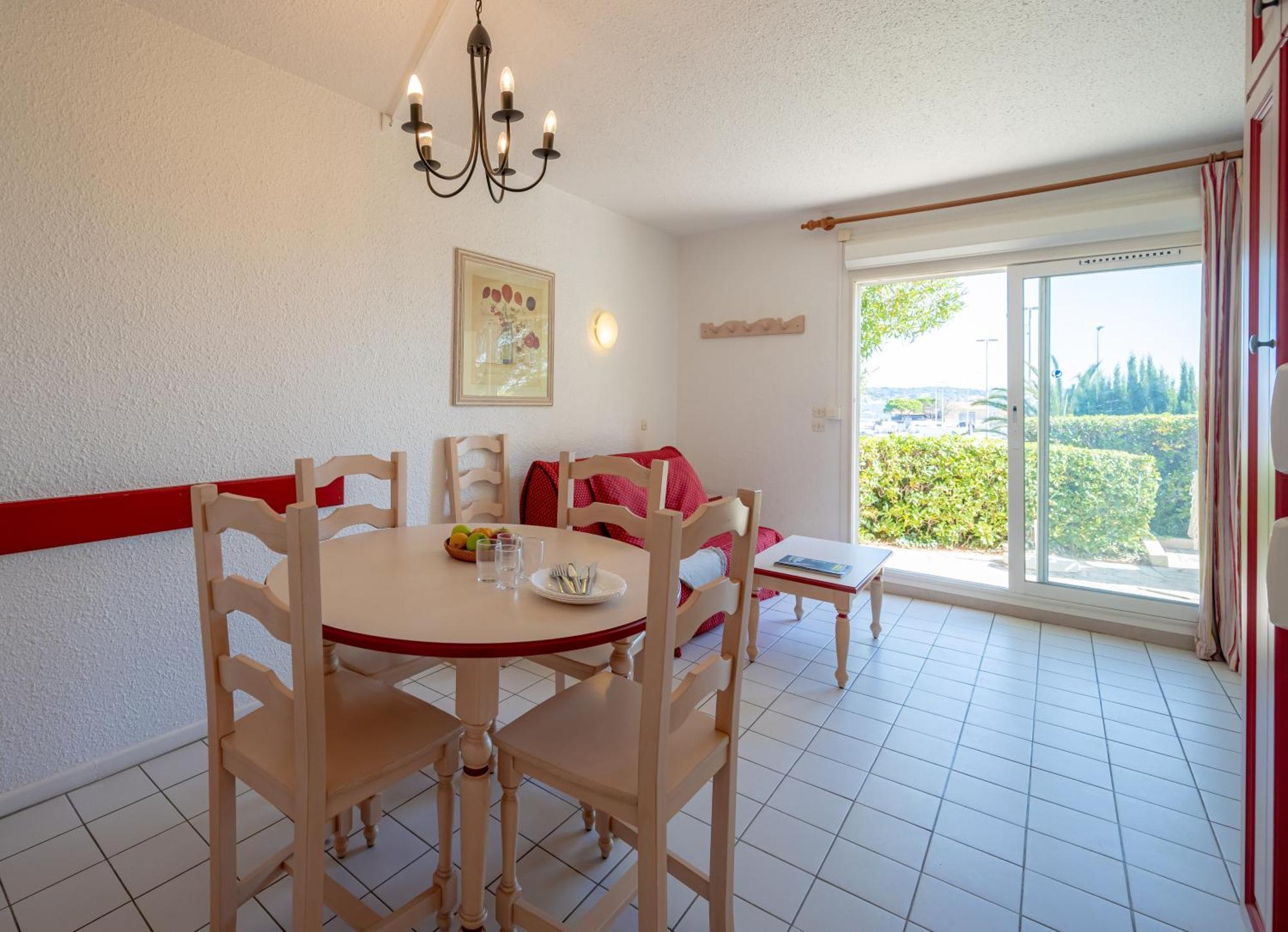 Residence Pierre & Vacances Bandol Port Exterior photo
