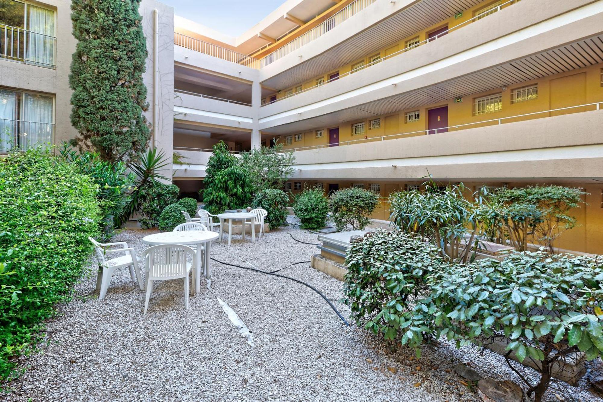 Residence Pierre & Vacances Bandol Port Exterior photo