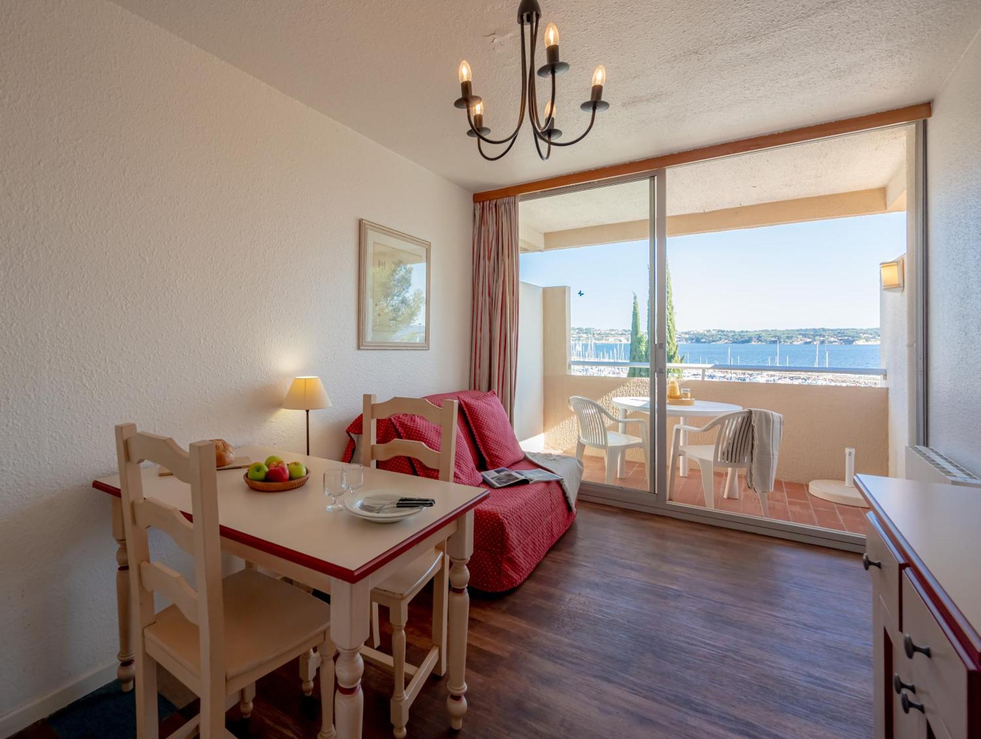 Residence Pierre & Vacances Bandol Port Exterior photo
